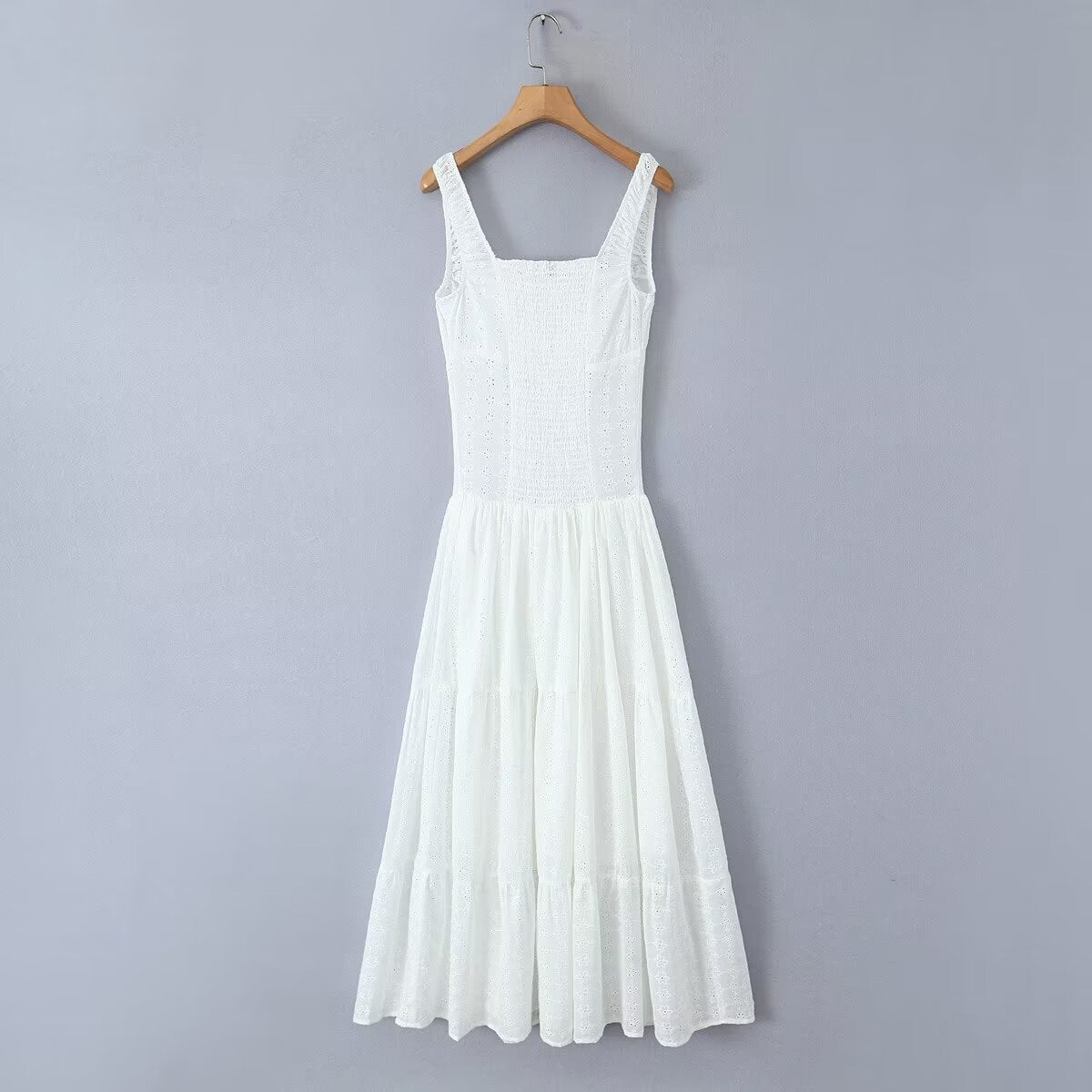 Robe longue à oeillets "Isabel"